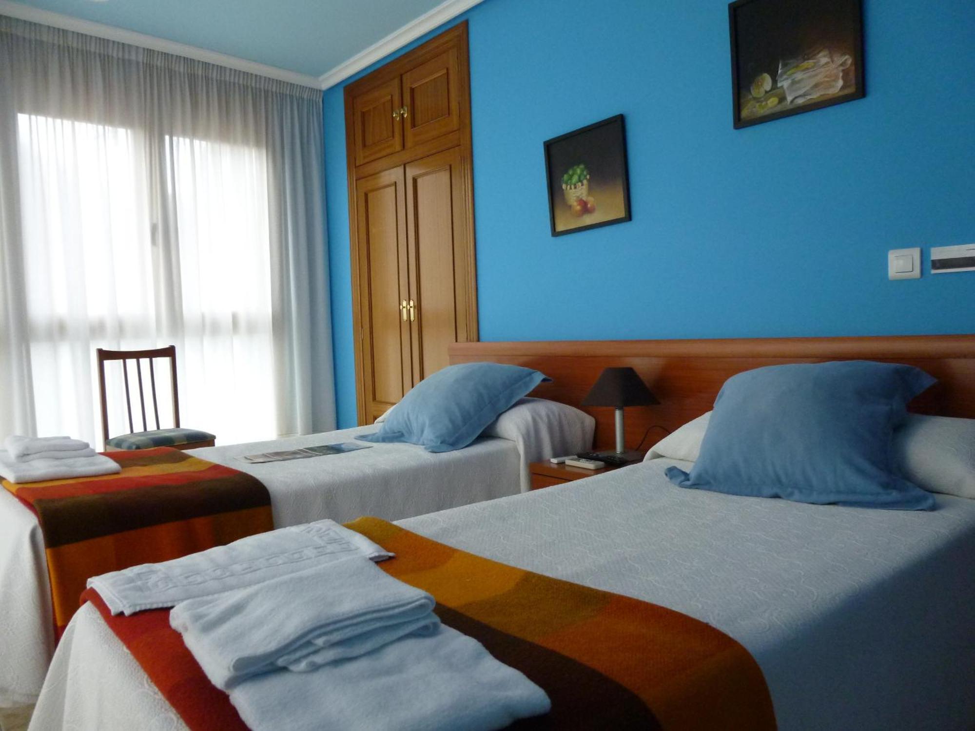 Hostal Ciudad De ناخيرا الغرفة الصورة