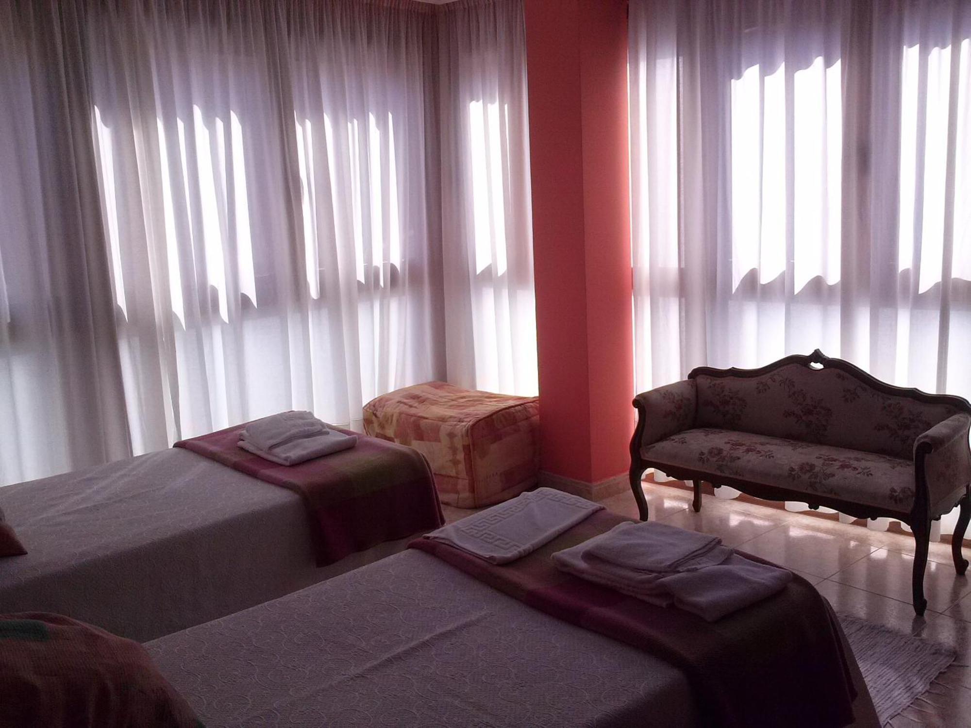 Hostal Ciudad De ناخيرا المظهر الخارجي الصورة