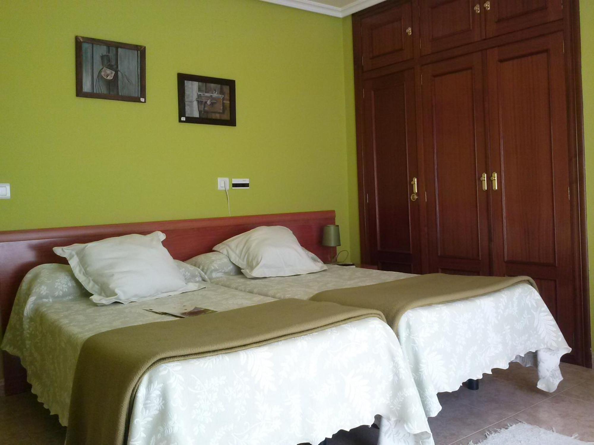 Hostal Ciudad De ناخيرا الغرفة الصورة